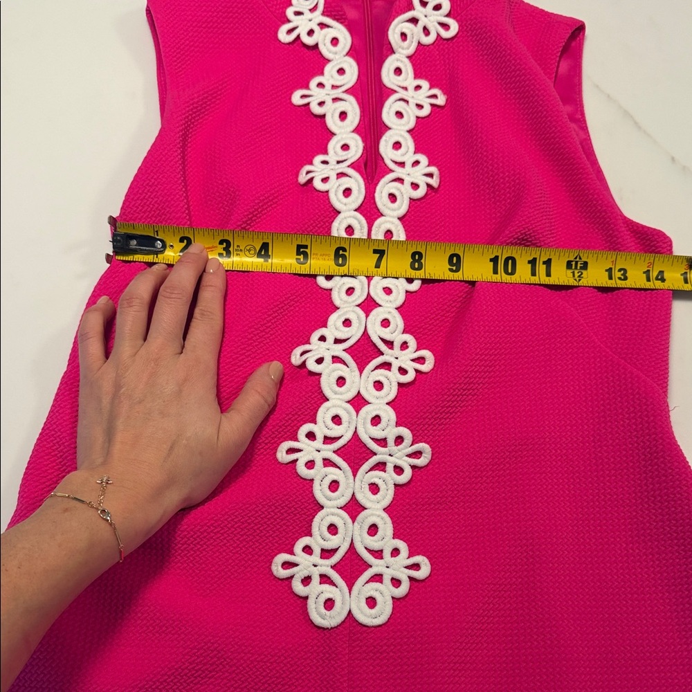 Vince Camuto size 4 Girls' Hot Pink Sleeveless Dress with White Crochet Trim - Picture 6 of 8
